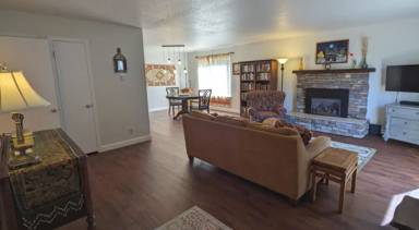 Main picture of 931 Hill St