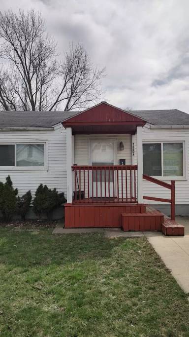 Main picture of 7204 Maxwell Ave