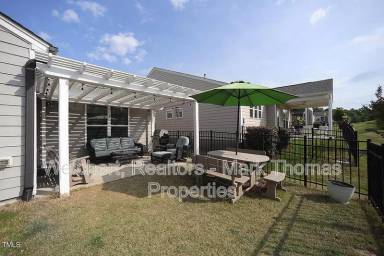 Main picture of 520 Turnstone Dr