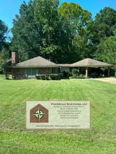 Main picture of 3002 Lafourche Ave