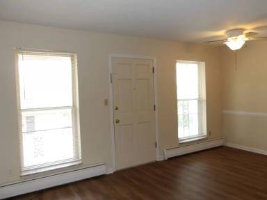 Main picture of 3210 Chinquapin Ln