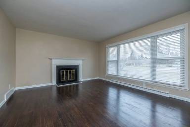 Main picture of 2194 Hawkins Rd