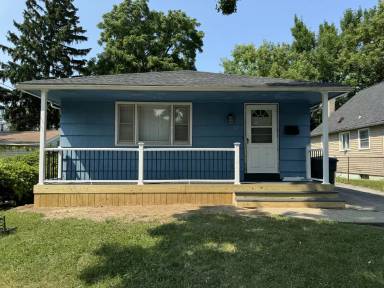 Main picture of 142 Leopard St