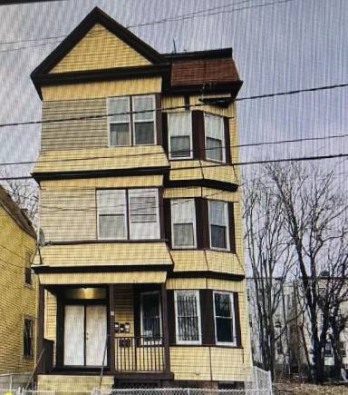 Main picture of 38 Ellis Ave