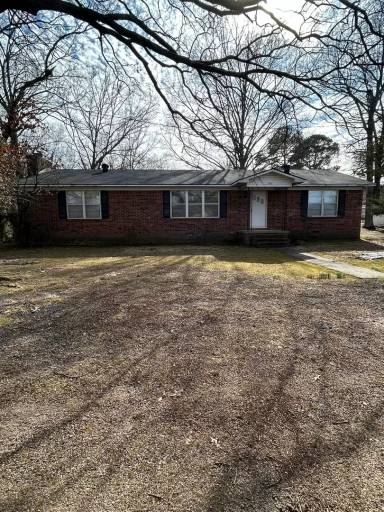 Main picture of 2401 W 2nd St