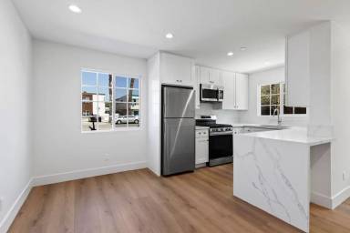 Main picture of 4264 42nd St