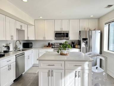 Main picture of 8012 Northumberland Rd