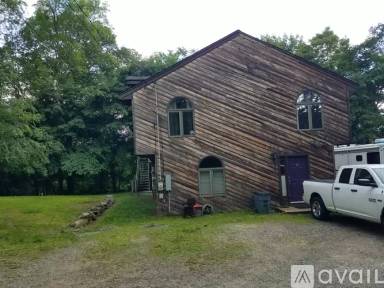 Main picture of 12 Windbeam Ave