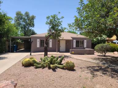 Main picture of 1407 W Glenrosa Ave