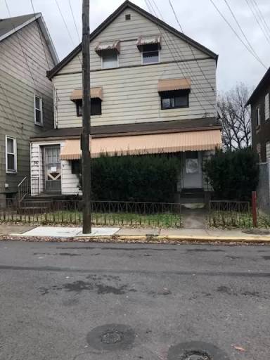 Main picture of 308 Glosser St