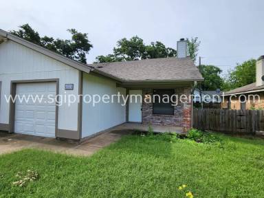 Main picture of 6528 Oak Forest Ct