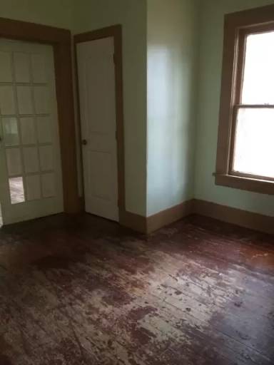 Main picture of 4201 Lamar Ave