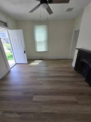 Main picture of 611 Stanley Ave