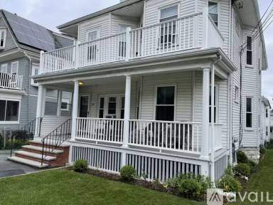 Main picture of 147 Langdon Ave