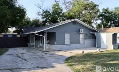 Main picture of 511 Venice
