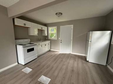 Main picture of 5433 Norton Ave