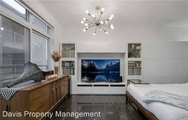 Main picture of 2324 1st Ave