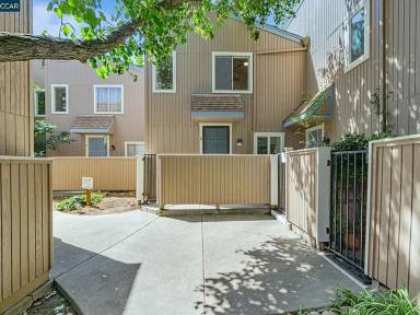 Main picture of 3901 Clayton Rd