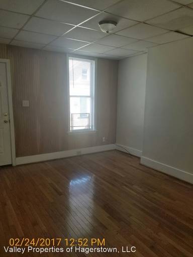 Main picture of 312 S Locust St