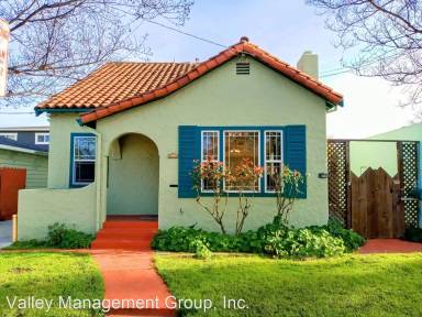 Main picture of 520 E Julian St