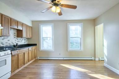 Main picture of 29 Simon St