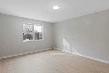 Main picture of 330 Hermitage St