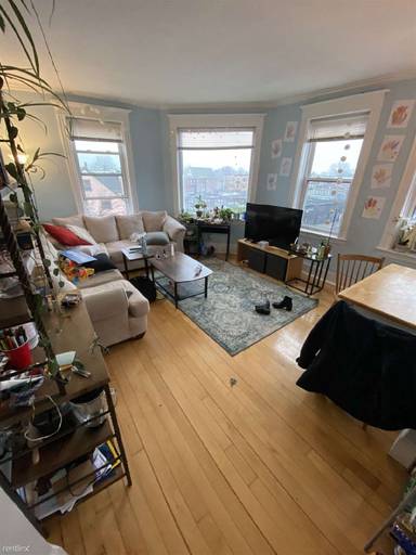 Main picture of 178 Brighton Ave