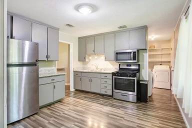 Main picture of 1201 S 10th St