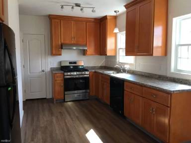 Main picture of 12 Ashland St