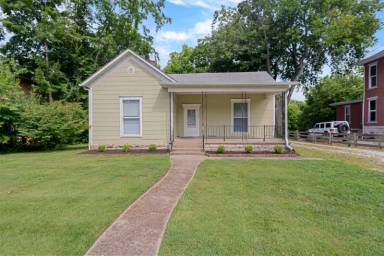 Main picture of 1357 Park St
