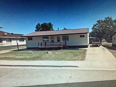 Main picture of 1015 Washington Ave