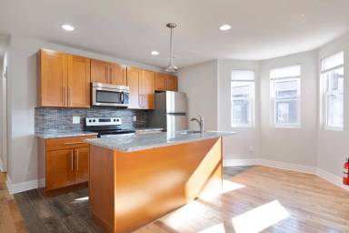 Main picture of 1325 N 53rd St