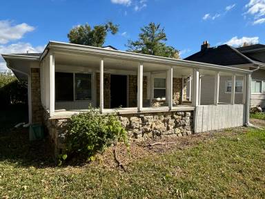 Main picture of 2943 Hillside Ave
