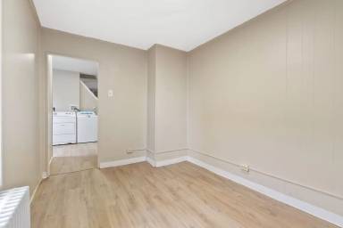 Main picture of 5843 Magnolia St