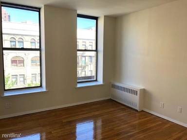 Main picture of 951 Amsterdam Ave