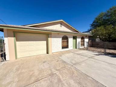 Main picture of 2313 Phoenix Ave