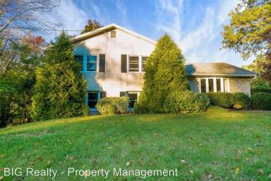 Main picture of 2031 Sunnyside Ave