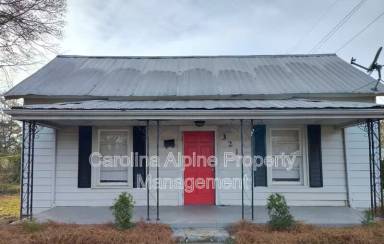 Main picture of 321 N Poplar St