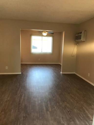 Main picture of 708 S Webster Ave