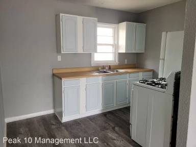 Main picture of 1610 E Luther St