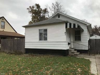 Main picture of 81 W Harry Ave