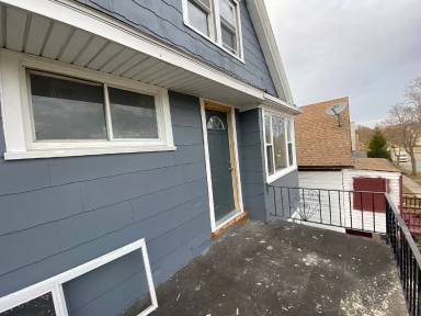 Main picture of 2665 S 9th St