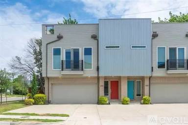 Main picture of 1292 N Prairie Ave