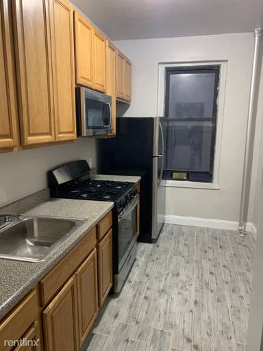 Main picture of 646 Argyle Rd Apartments