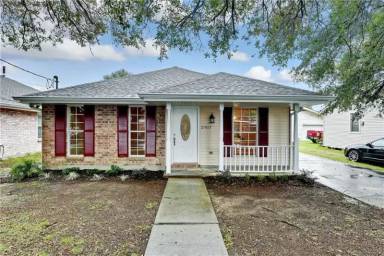 Main picture of 2917 Jackson Blvd