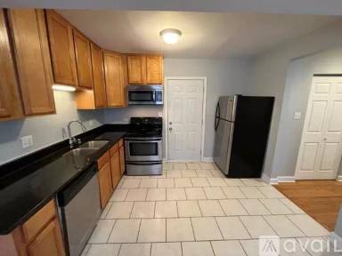 Main picture of 4856 W Henderson St