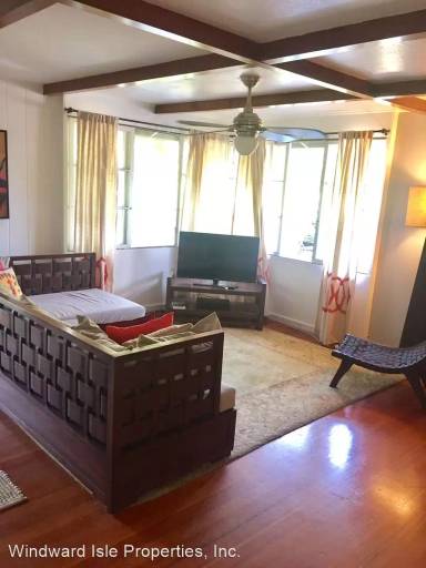 Main picture of 372 Auwinala Rd