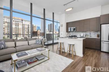 Main picture of 941 W Agatite Ave