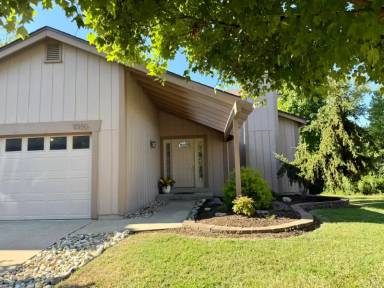 Main picture of 11350 Meadowside Dr