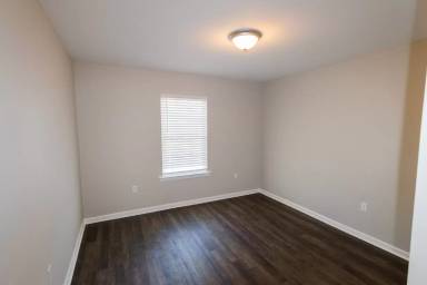 Main picture of 155 Callaway Cres